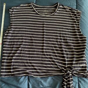 Banana Republic Navy Blue White Striped Malibu Tee Shirt Large